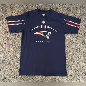 New England Patriots Tshirt Men’s Medium Reebok Sideline Navy Blue Logo NFL
